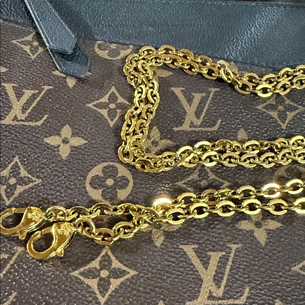 Louis Vuitton Crossbody Chain - Picture 2 of 2